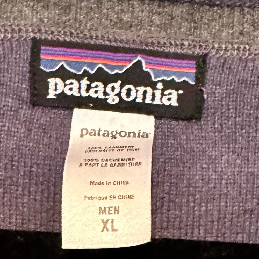 COPY - Patagonia 100% Cashmere xl gray men’s check sweater.